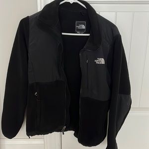 Women’s north Face jacket-black